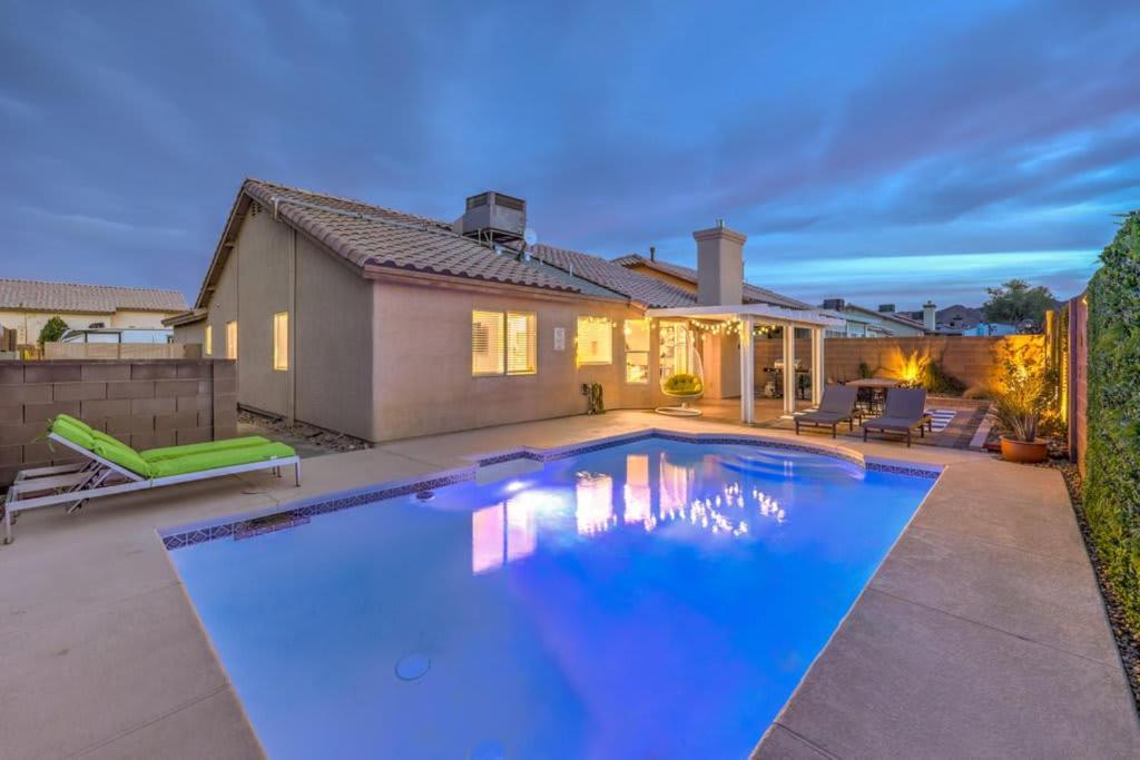 Sunset Swim - Modern Vegas Heated Pool Retreat Villa Henderson Exterior photo